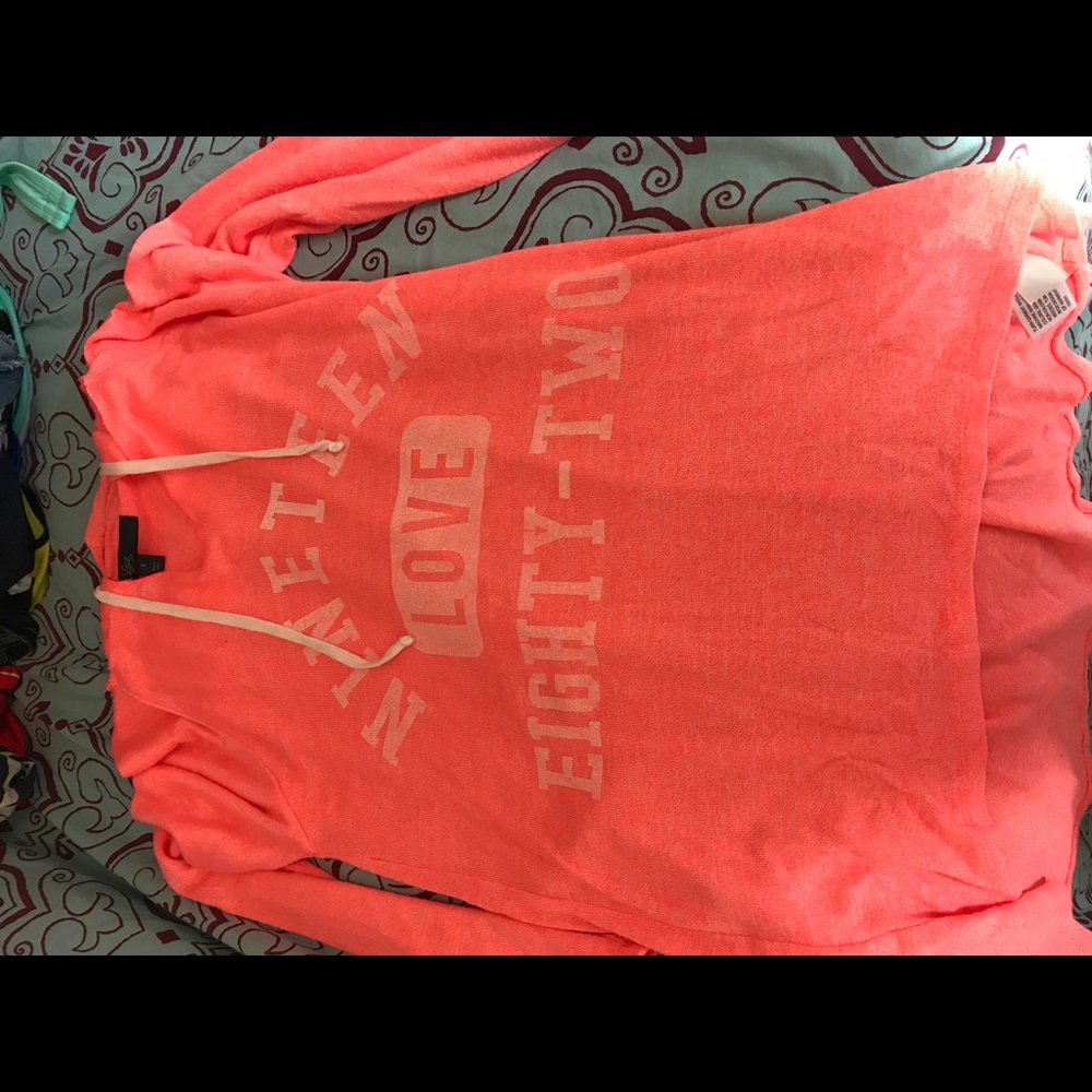 Light sweater/sweatshirt